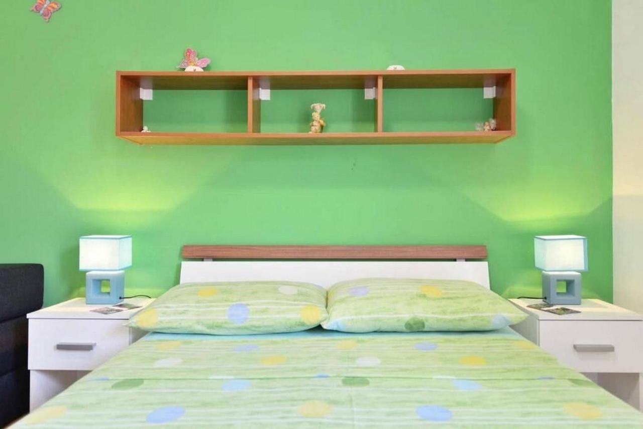 Apartment Vicko オミシュ エクステリア 写真