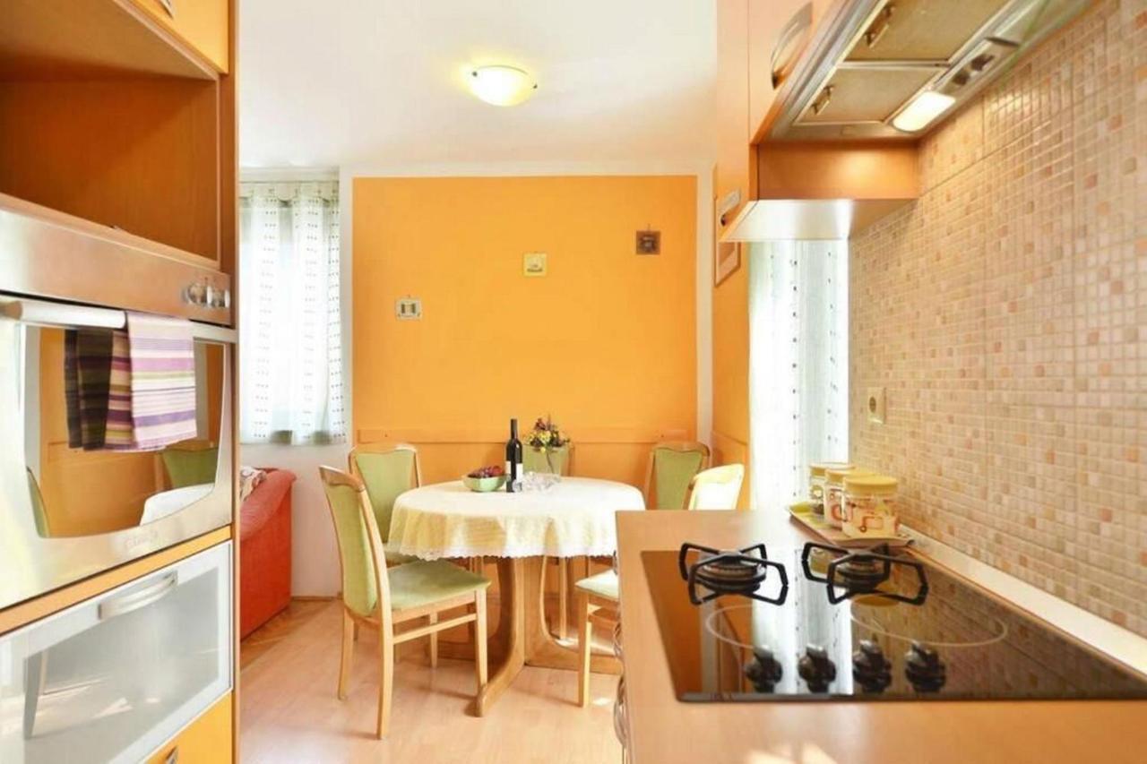Apartment Vicko オミシュ エクステリア 写真